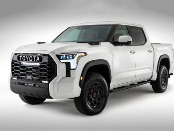 Изображение к новости Дилер привез в Россию пикап Toyota Tundra за 13 миллионов